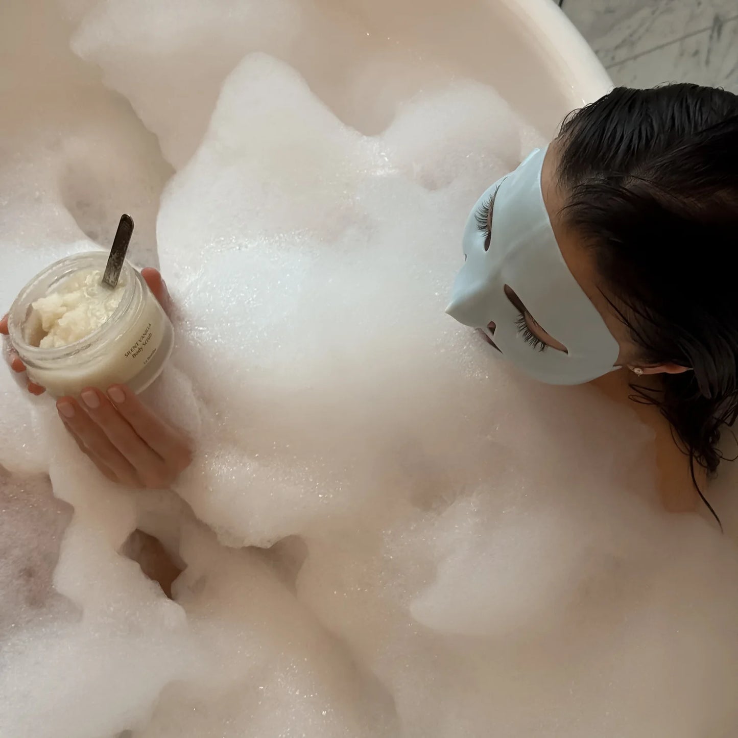 Labomba Silent Vanilla Body Scrub